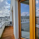 Visit Baltic - Platan Tower Grey شقة سفينويتشي