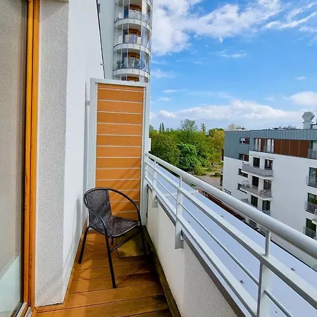 Visit Baltic - Platan Tower Grey